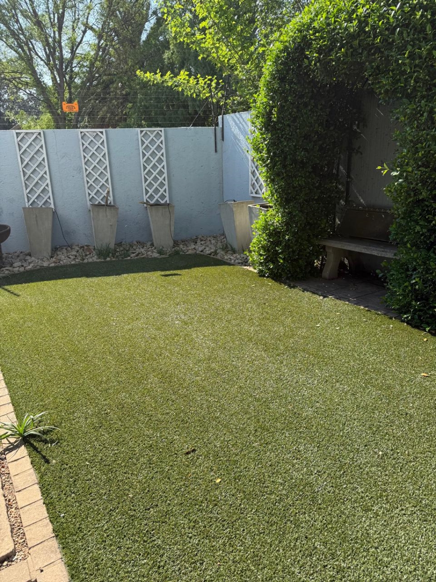 3 Bedroom Property for Sale in Brackenhurst Gauteng