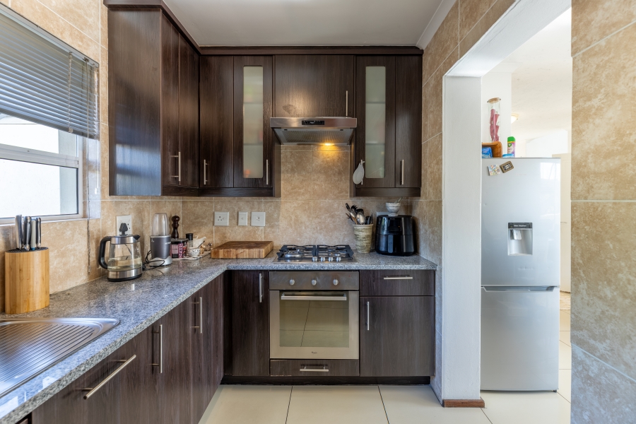 2 Bedroom Property for Sale in Broadacres Gauteng