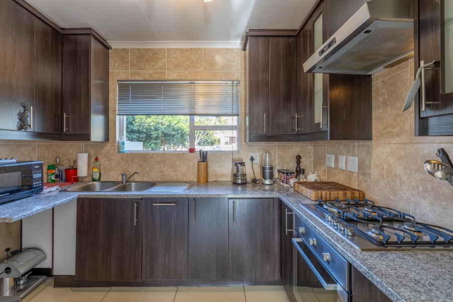 2 Bedroom Property for Sale in Broadacres Gauteng