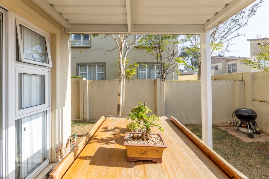 2 Bedroom Property for Sale in Broadacres Gauteng
