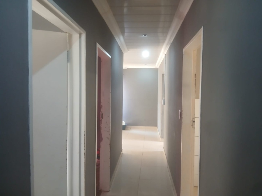 3 Bedroom Property for Sale in Mohlakeng Gauteng