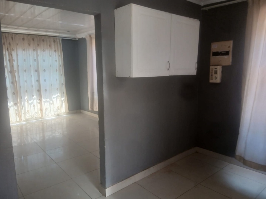 3 Bedroom Property for Sale in Mohlakeng Gauteng