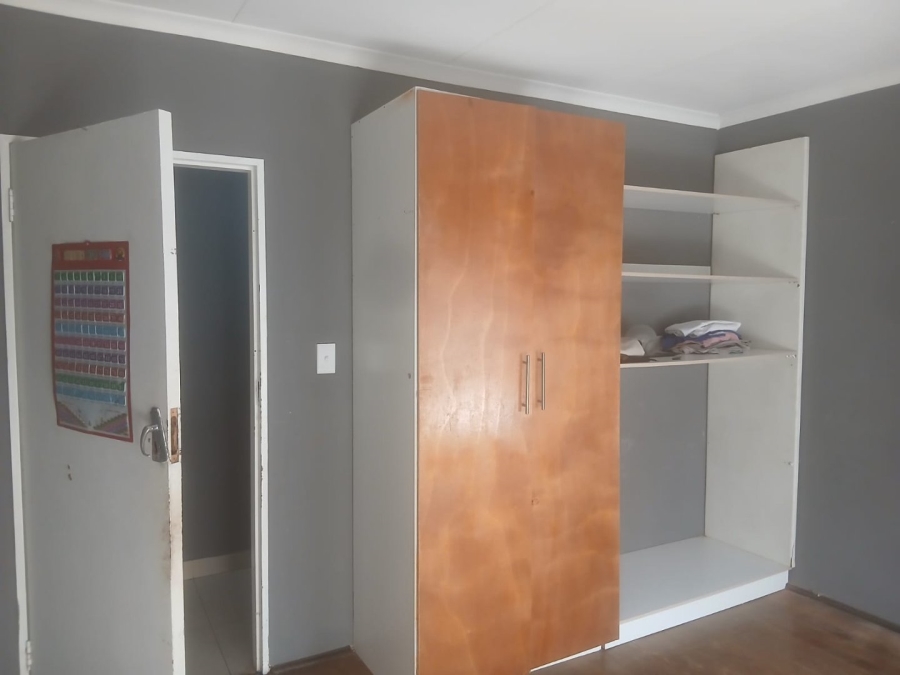 3 Bedroom Property for Sale in Mohlakeng Gauteng