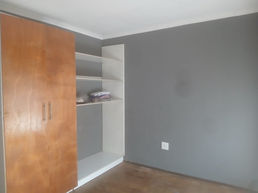 3 Bedroom Property for Sale in Mohlakeng Gauteng