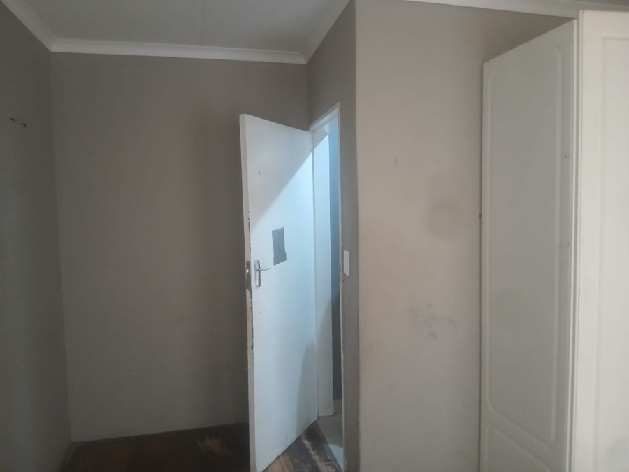3 Bedroom Property for Sale in Mohlakeng Gauteng