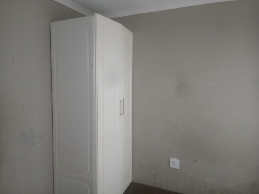 3 Bedroom Property for Sale in Mohlakeng Gauteng