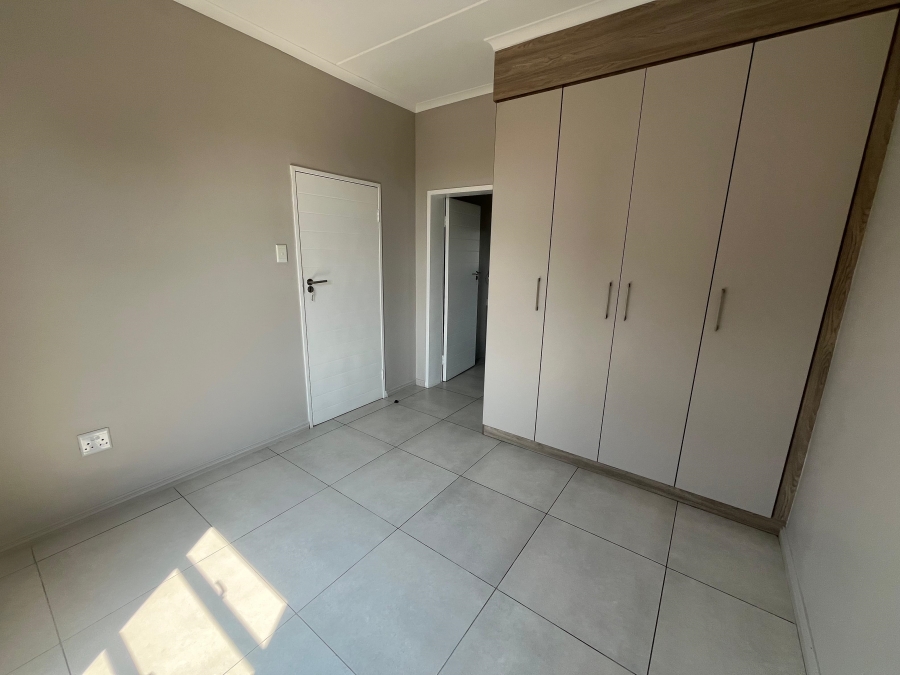 To Let 2 Bedroom Property for Rent in Noordwyk Gauteng