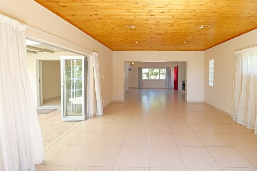 To Let 4 Bedroom Property for Rent in Glenhazel Gauteng