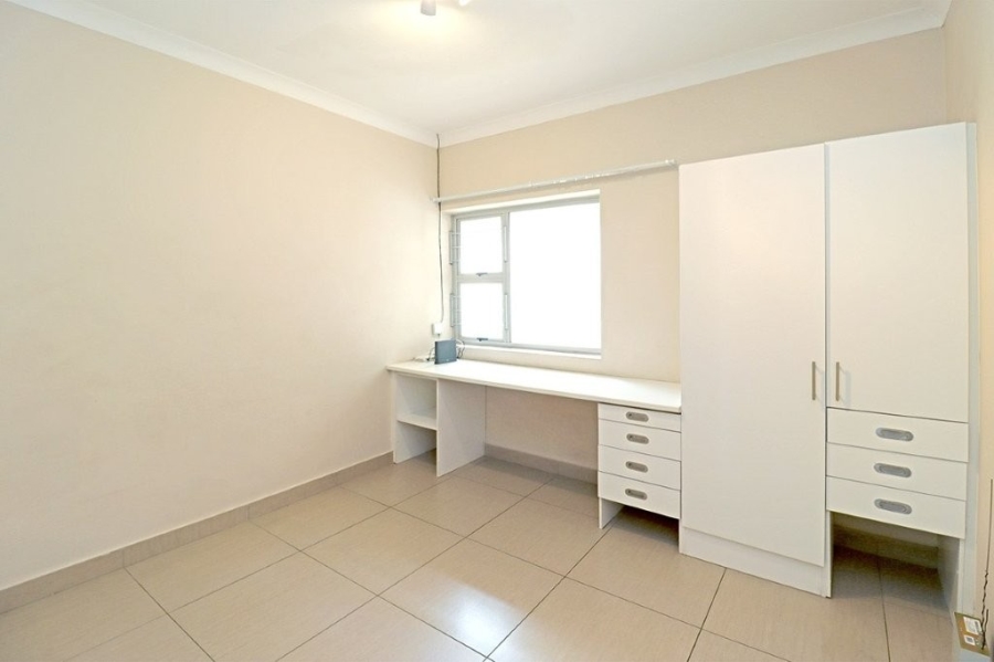 To Let 4 Bedroom Property for Rent in Glenhazel Gauteng