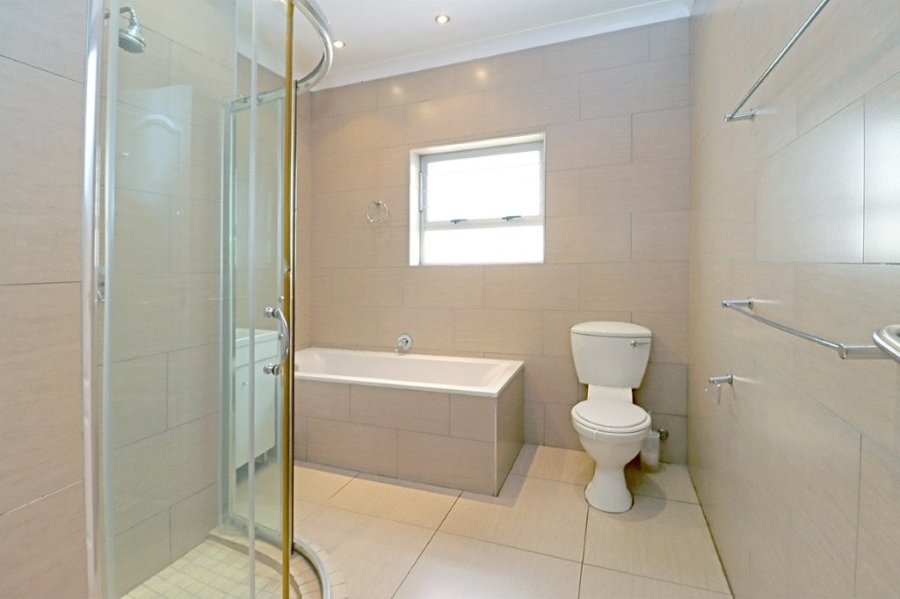 To Let 4 Bedroom Property for Rent in Glenhazel Gauteng