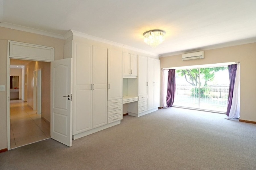 To Let 4 Bedroom Property for Rent in Glenhazel Gauteng