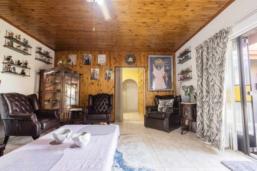3 Bedroom Property for Sale in Tarlton Gauteng