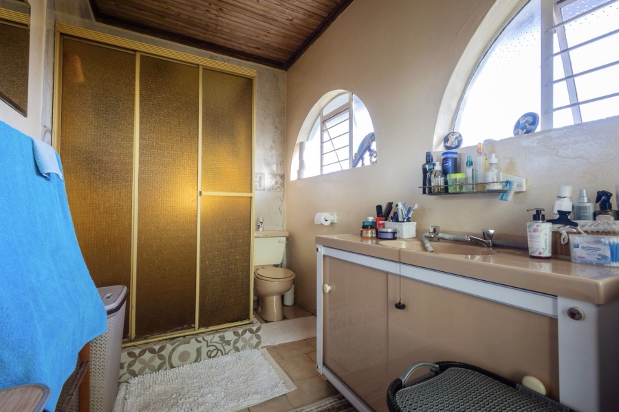 3 Bedroom Property for Sale in Tarlton Gauteng