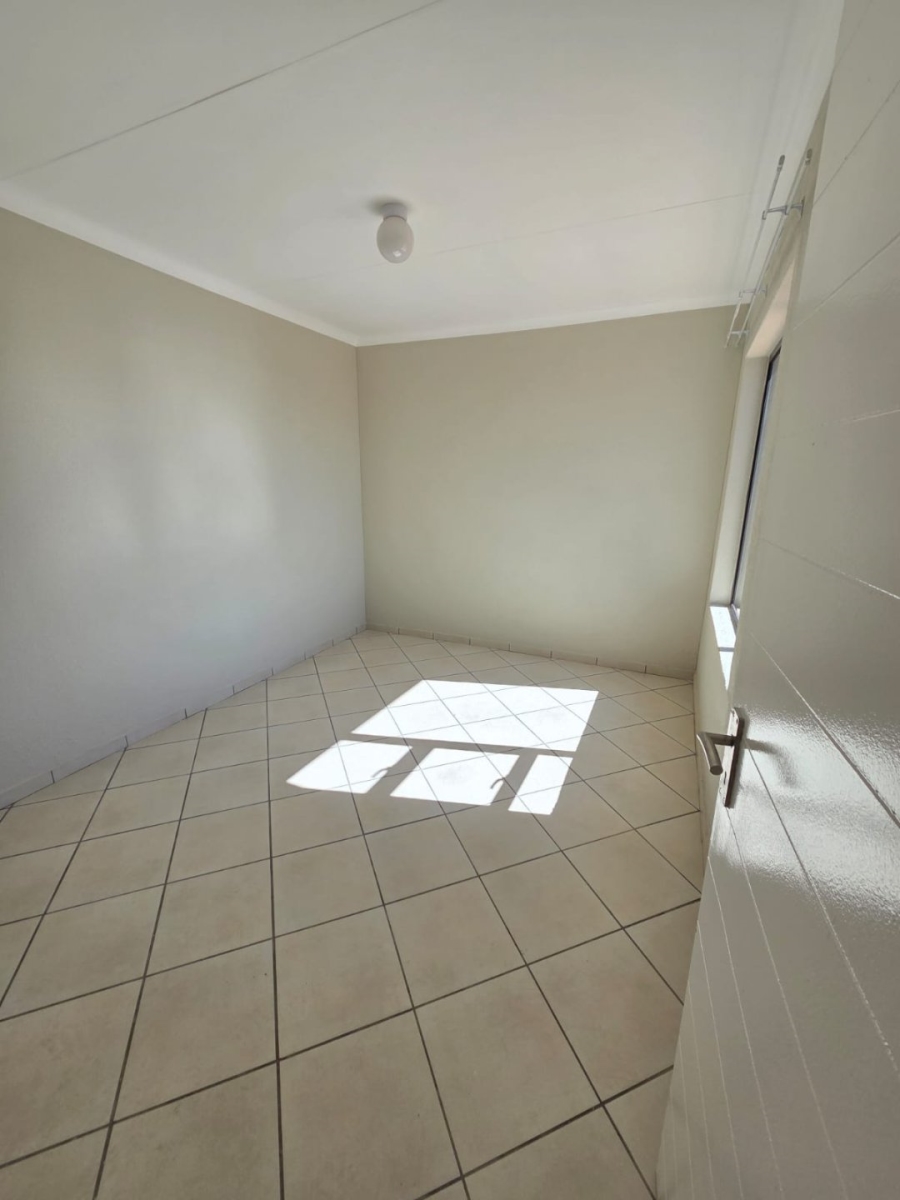 2 Bedroom Property for Sale in Westonaria Gauteng