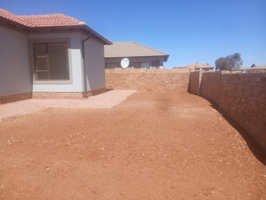 2 Bedroom Property for Sale in Westonaria Gauteng