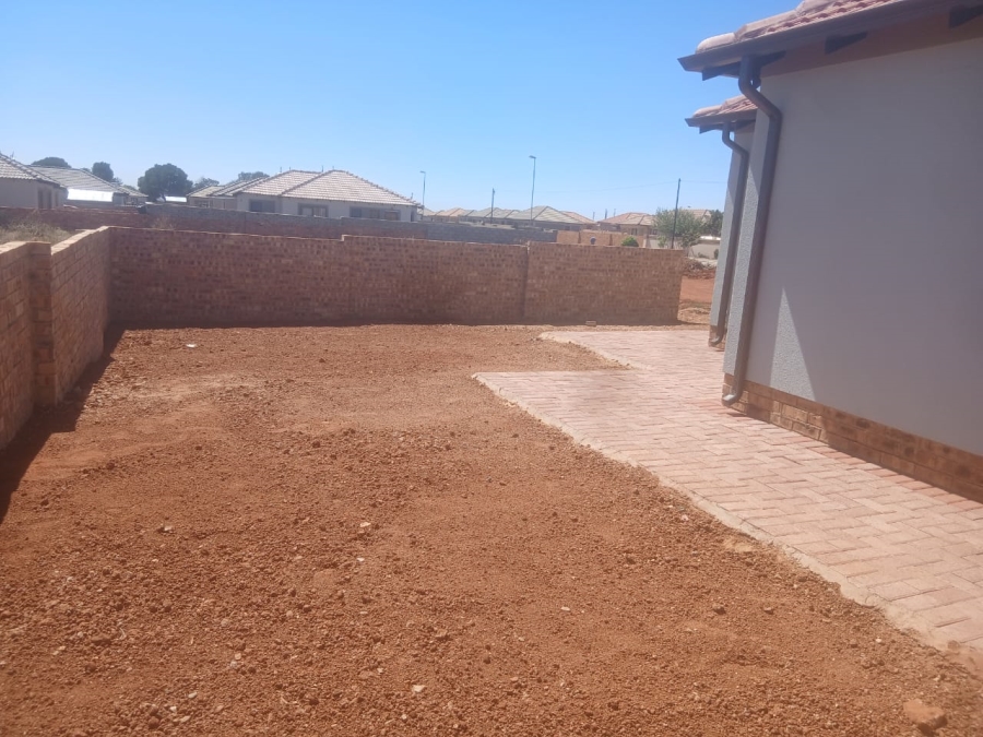 2 Bedroom Property for Sale in Westonaria Gauteng