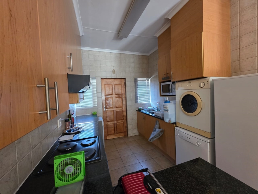 To Let 2 Bedroom Property for Rent in Ravenswood Gauteng