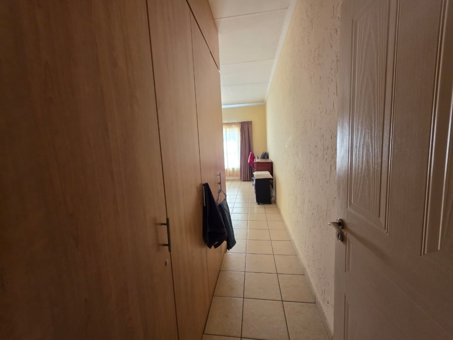 To Let 2 Bedroom Property for Rent in Ravenswood Gauteng