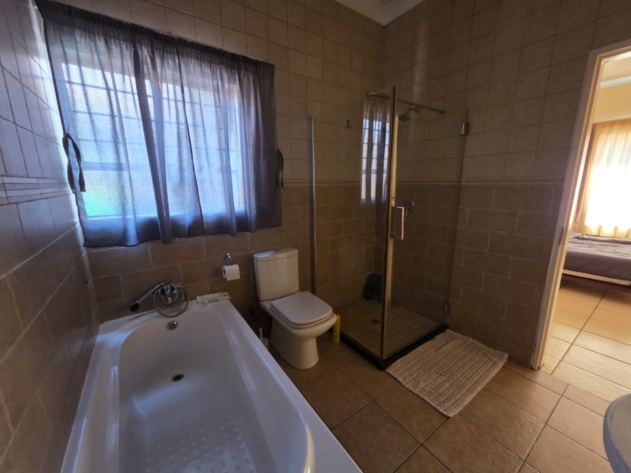 To Let 2 Bedroom Property for Rent in Ravenswood Gauteng