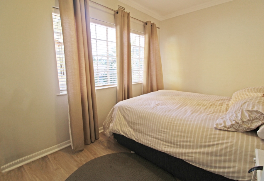 To Let 2 Bedroom Property for Rent in Bryanston Gauteng
