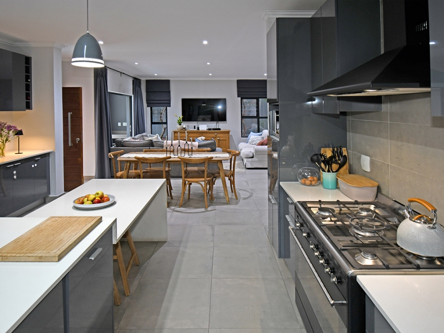 4 Bedroom Property for Sale in Bryanston Gauteng