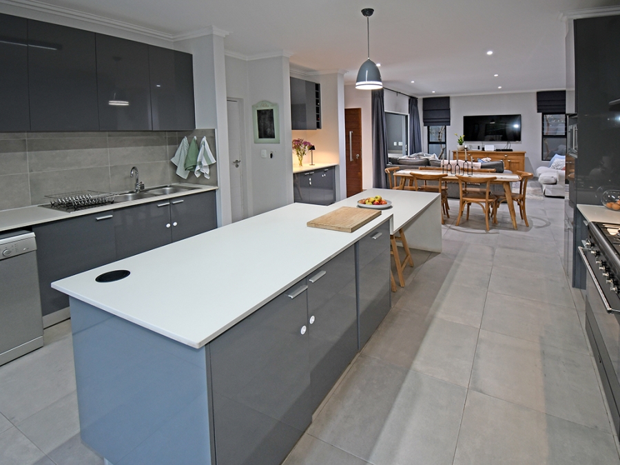 4 Bedroom Property for Sale in Bryanston Gauteng