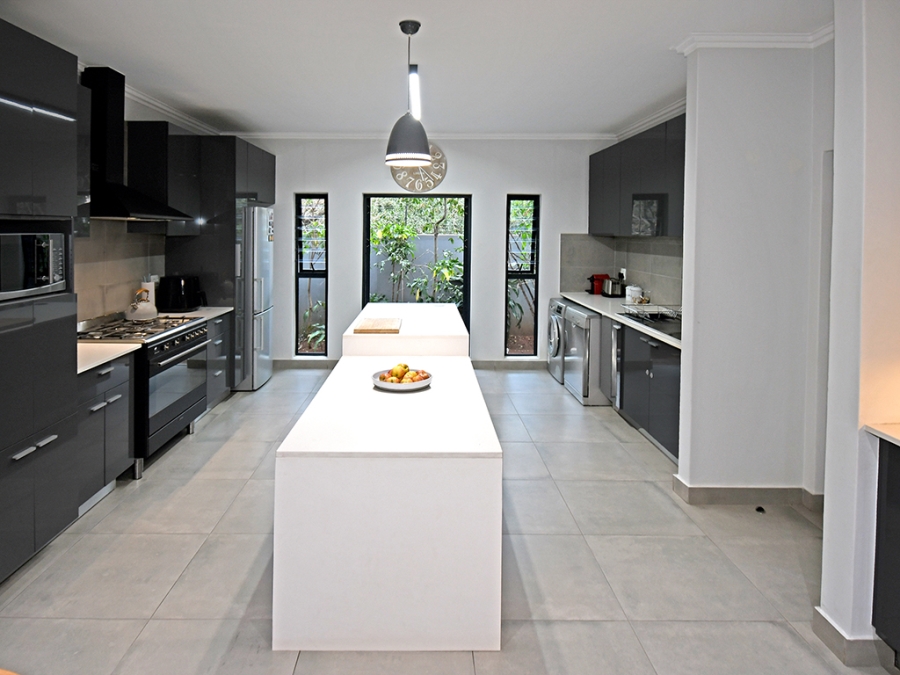 4 Bedroom Property for Sale in Bryanston Gauteng