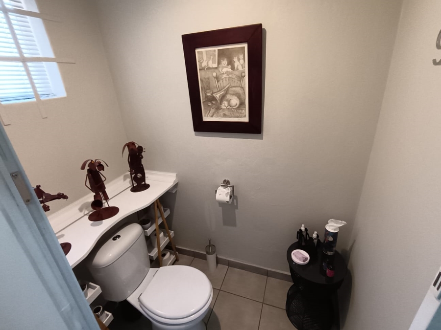 3 Bedroom Property for Sale in South Crest Gauteng