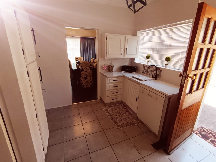 3 Bedroom Property for Sale in South Crest Gauteng