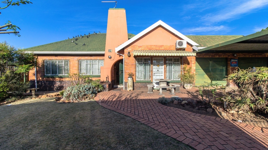 5 Bedroom Property for Sale in Robertsham Gauteng