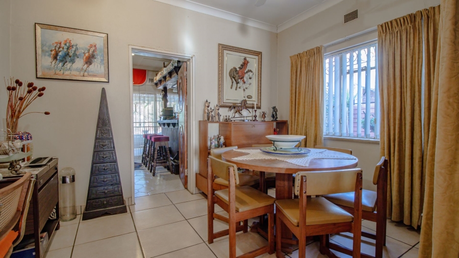 5 Bedroom Property for Sale in Robertsham Gauteng