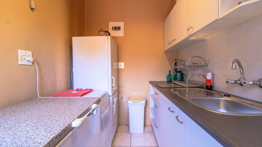 5 Bedroom Property for Sale in Robertsham Gauteng