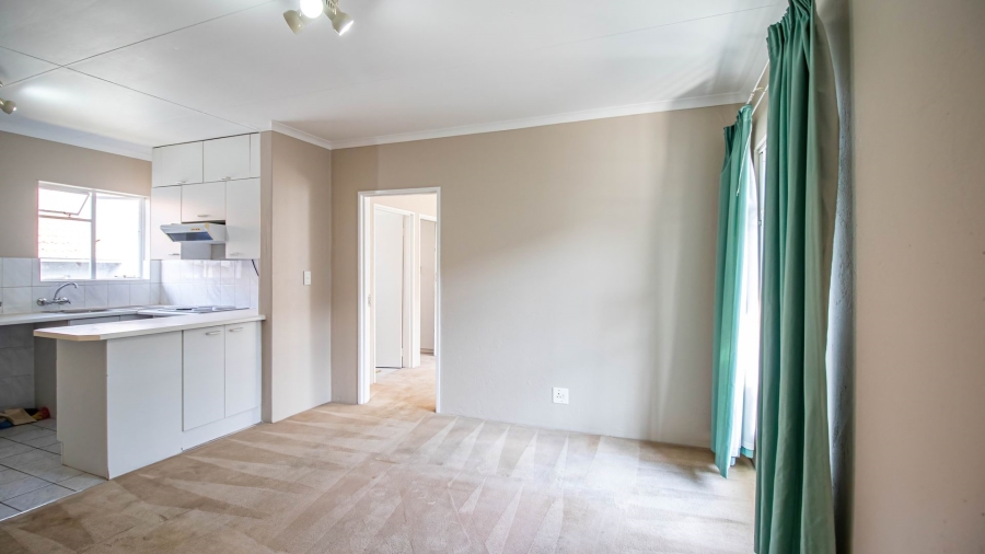 1 Bedroom Property for Sale in Linmeyer Gauteng