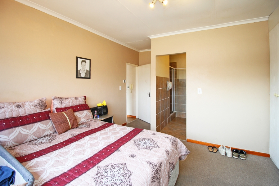 1 Bedroom Property for Sale in Northwold Gauteng