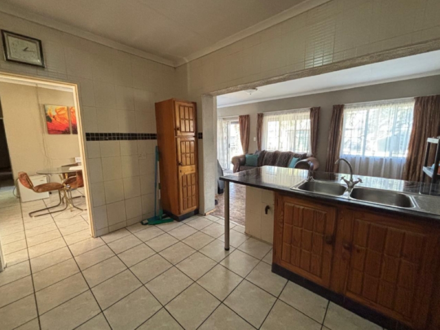 4 Bedroom Property for Sale in Mayberry Park Gauteng