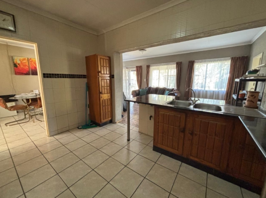 4 Bedroom Property for Sale in Mayberry Park Gauteng