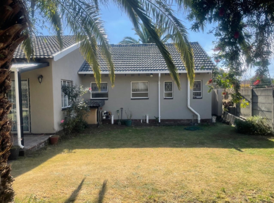 4 Bedroom Property for Sale in Mayberry Park Gauteng