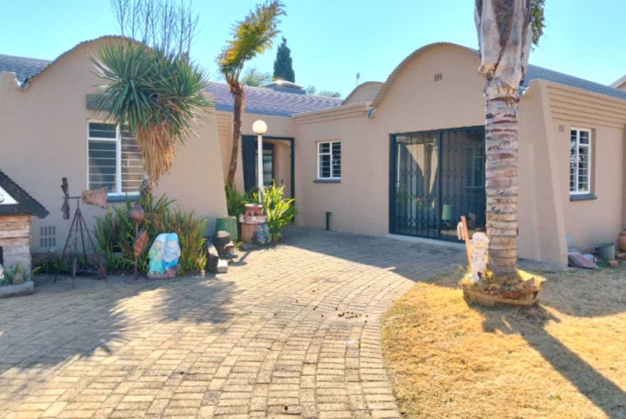 4 Bedroom Property for Sale in Mayberry Park Gauteng