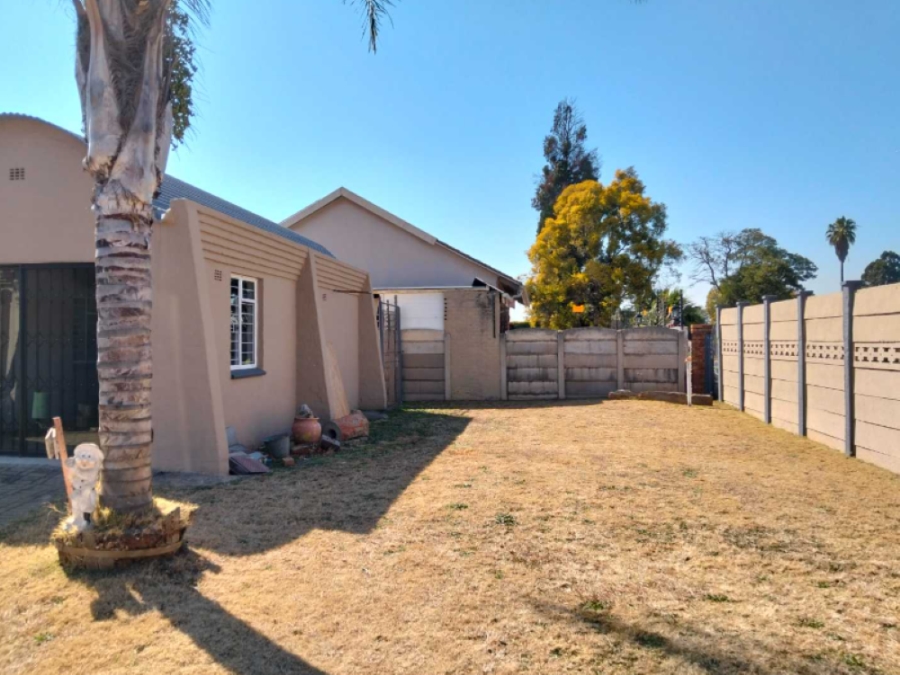 4 Bedroom Property for Sale in Mayberry Park Gauteng