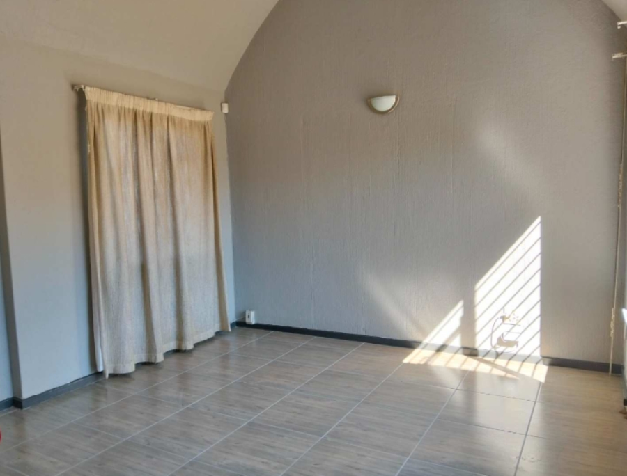 4 Bedroom Property for Sale in Mayberry Park Gauteng