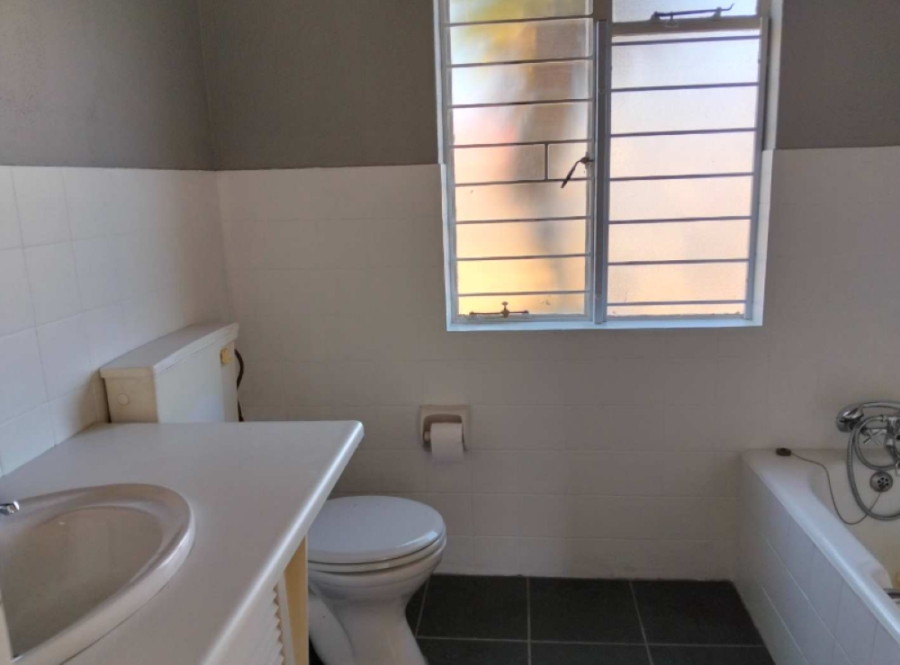 4 Bedroom Property for Sale in Mayberry Park Gauteng