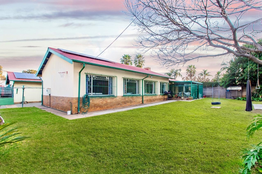 4 Bedroom Property for Sale in Kilner Park Gauteng