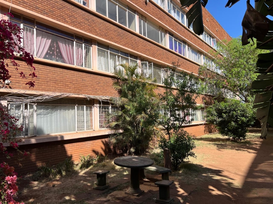 2 Bedroom Property for Sale in Sunnyside Gauteng