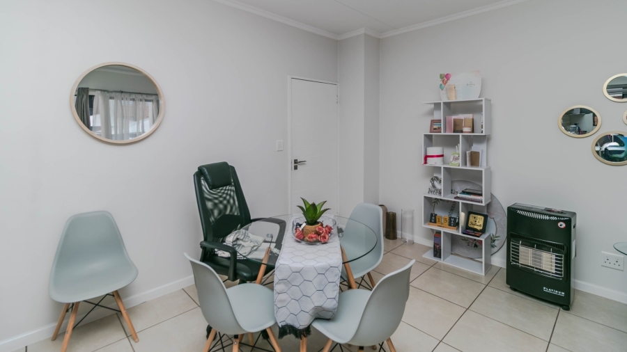 To Let 3 Bedroom Property for Rent in Olivedale Gauteng
