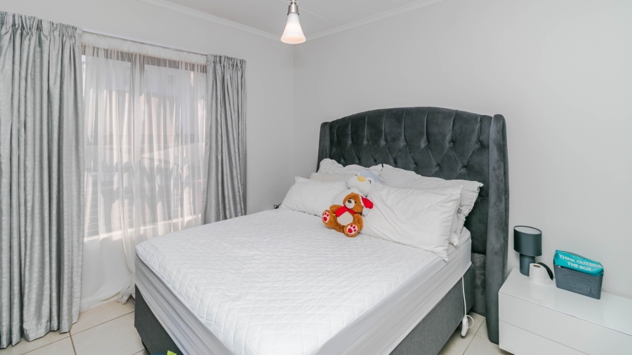 To Let 3 Bedroom Property for Rent in Olivedale Gauteng