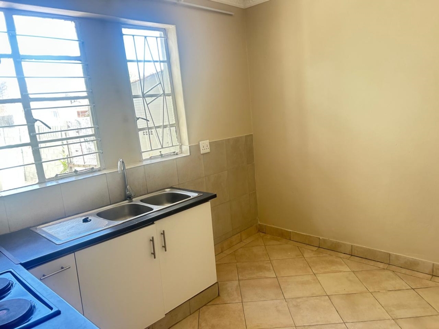 To Let 1 Bedroom Property for Rent in Albertville Gauteng