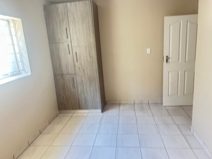 To Let 1 Bedroom Property for Rent in Albertville Gauteng