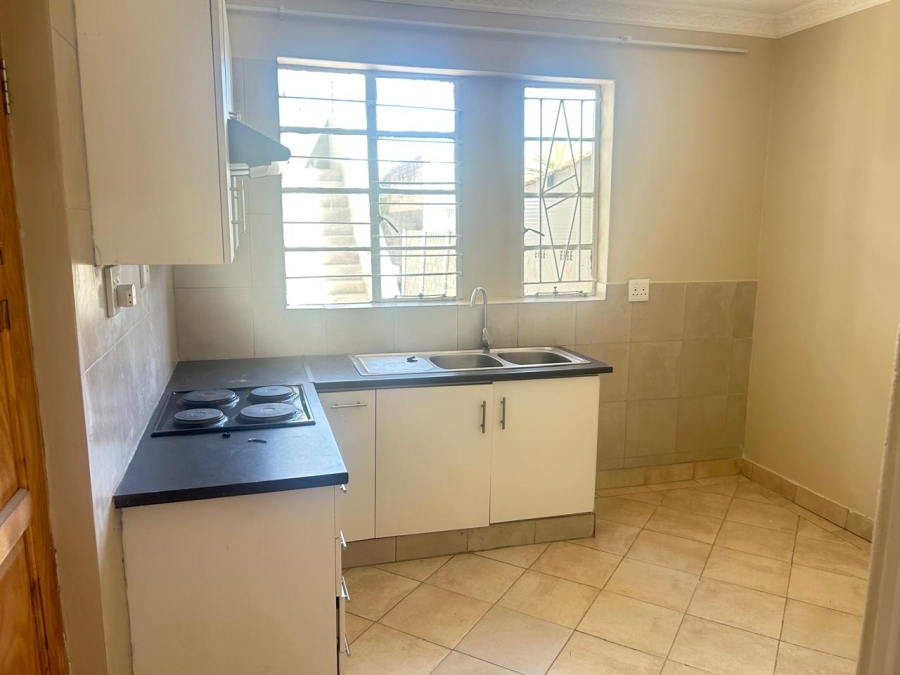To Let 1 Bedroom Property for Rent in Albertville Gauteng