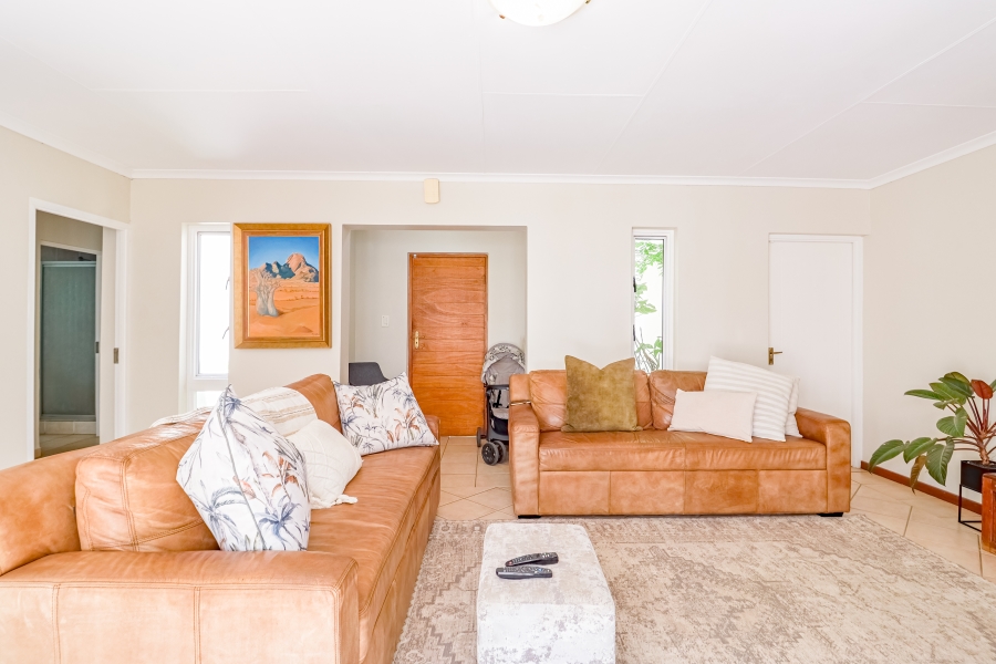 To Let 3 Bedroom Property for Rent in Silver Lakes Golf Estate Gauteng
