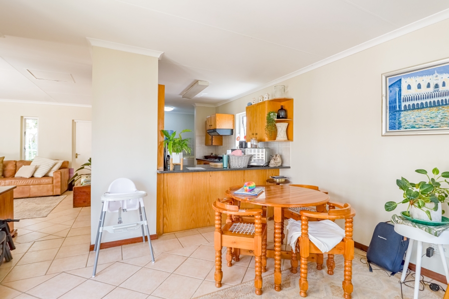 To Let 3 Bedroom Property for Rent in Silver Lakes Golf Estate Gauteng